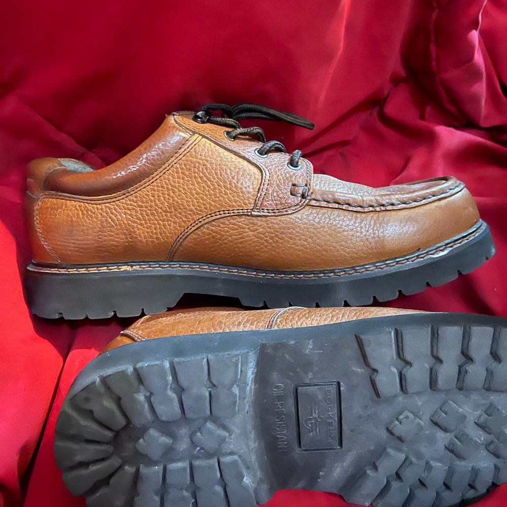 Men’s Dockers shoes size 11M